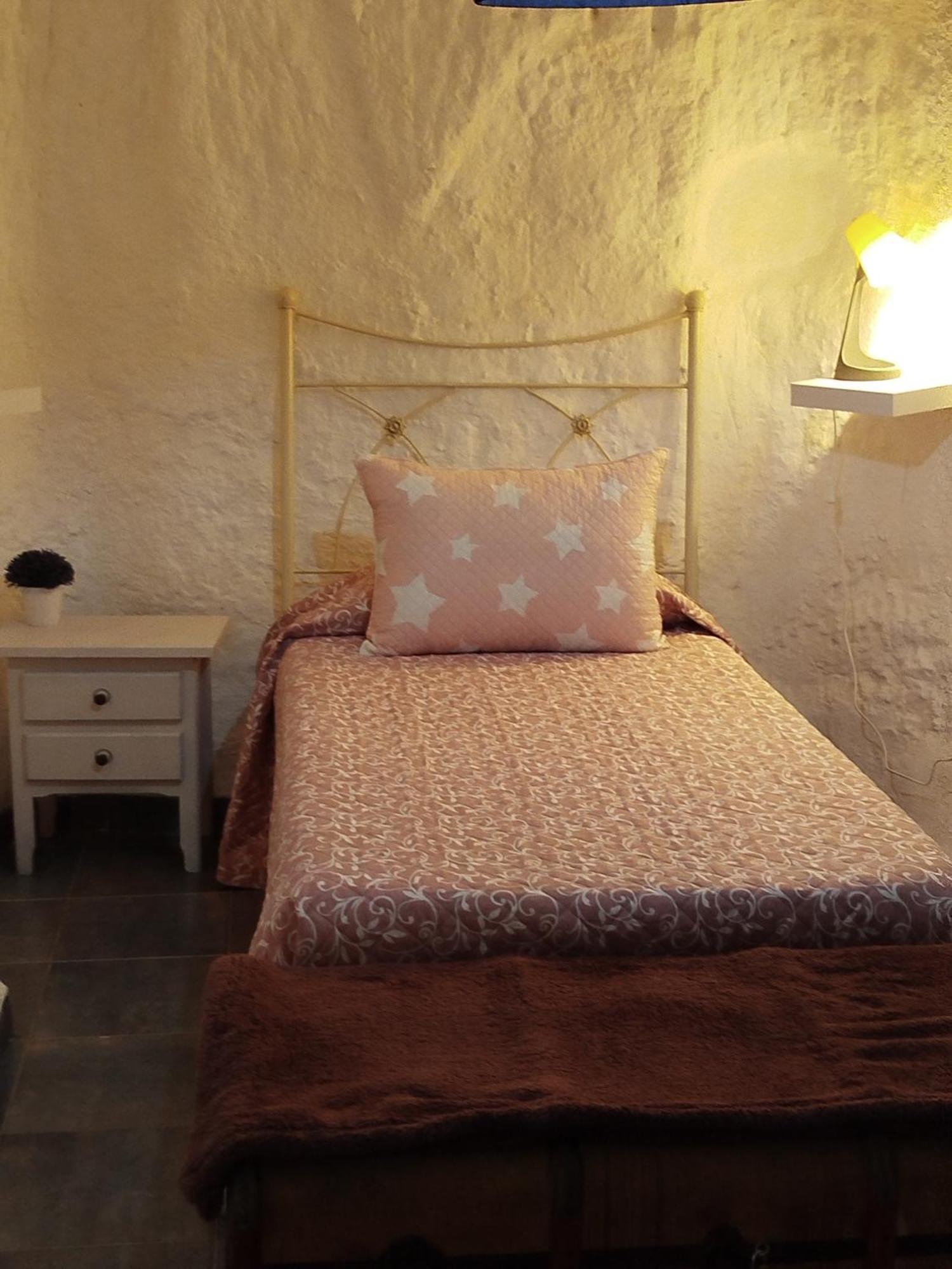 Cueva La Loli Holiday home *